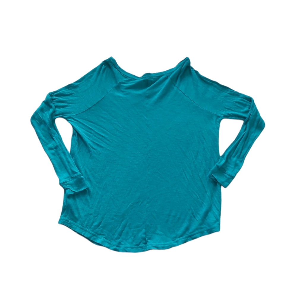 Aerie‎ top